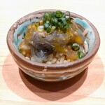鮨 やざわ - 生しらす小丼♪うにソース掛け♪