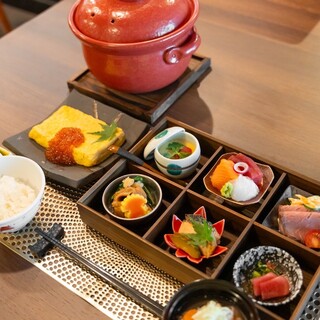 出汁香るだし巻き玉子定食◆土鍋ごはんや多彩なトッピングも