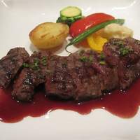 ラ カーブ ド ナガフサ - 和牛前脚肉のグリエ、赤ワインソース