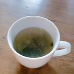 けや木 - スープには麹、豆腐、ワカメ、根菜などがin