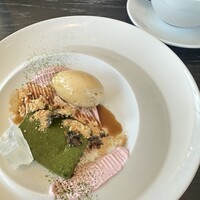 THE COSMOPOLITAN GRILL BAR TERRACE - 