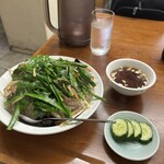 ますや - ニラレバ炒め丼600円