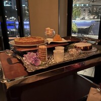 スミレオオサカ - 