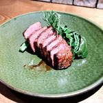 ヴィネリア・タユート - 土佐あかうしのタリアータ