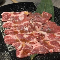 近江うし焼肉 にくTATSU 日本橋室町店 - 