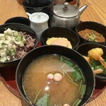 24/7 cafe apartment - 