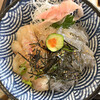 しらす亭 - 鯛漬けと生しらすの丼