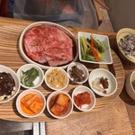 熟成和牛焼肉エイジング・ビーフ - 
