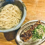 沖縄酒場 離〜Hanare〜 - 炙り軟骨ソーキそば