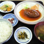 あほだら亭 - 3番、ハンバーグを注文しました。