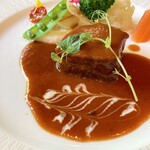 la mura 神戸会下山 - メイン（牛バラ肉 トマトと塩麹の煮込み）