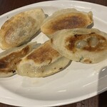 三九厨房 - 自家製焼き餃子(5個)