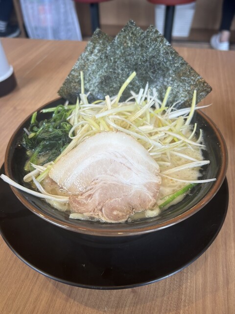 Yokohama Iekei Ramen Makuriya Inazawa Ten photo 2