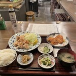 炉ばた」。 - おかずニ品ランチ