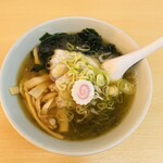 おもだかや - 支那そば、トッピング、茎わかめ、わかめ、メンマ