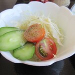 KitchenHaru - ナポリタンに付くサラダ