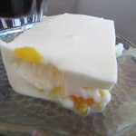 KitchenHaru - ヨーグルト風味のみかん入り寒天