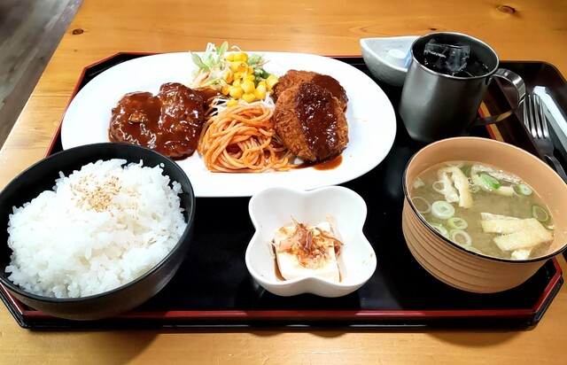 キッチンナイフとフォーク - 矢吹（ハンバーグ）の写真