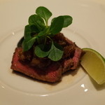 東郷 - 肉 黒毛和牛サーロインステーキ 赤ワインと玉葱のハニーソース こなすの揚げ浸し添え 2014.9.2x