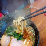 ラーメン 末廣家 - 麺リフトアップ