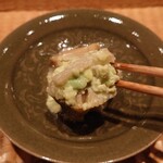 伯雲 - 房州の黒鮑と叩いた枝豆を和えた白芋茎