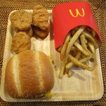 マクドナルド - 料理写真:肉厚ビーフ＆ガーリックオニオンビーフセット、チキンマックナゲット5ピース