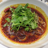 四川名菜 川府 - 香菜たっぷり刀削麺♪