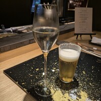 西麻布 しるく屋 - ノンアルスパークリングと生ビールで「お誕生日おめでとう〜！乾杯〜♪」