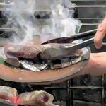 SINQ - ３・熟成鯵の仕上げは炭で