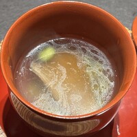 緒乃 - フカヒレ　枝豆　鰹節　牛だし　銀餡