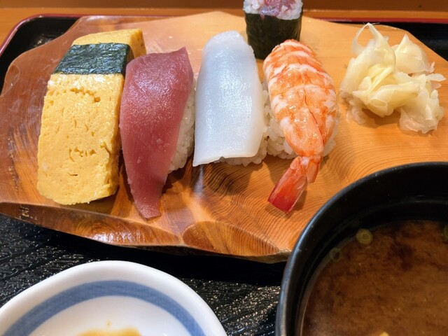 Funa Zushi Kobuna Machi Honten