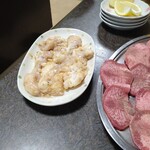 トミホルモン - 小腸　１人前