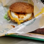 マクドナルド - 良くなる事やら…。スマホ、むわダ機種変が出来ていません…。先日、プライベートでひっジョーに眉間マリアナ海溝Likeな出来事が、起こりましてナ…。モぉ脳天から噴煙が立ち昇りマクりんグで、両親に宥められて