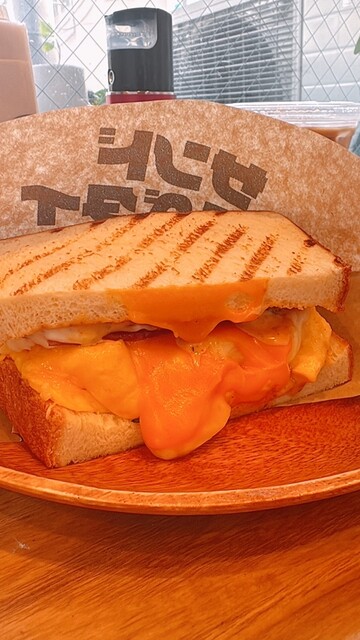 ホットサンド専門店 'OHANABATAKE 大阪福島店 （オハナバタケ） - 福島