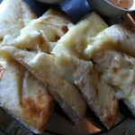 ガネーシャセット￥1180　チョイスナン（チーズナン）