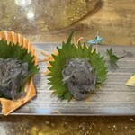 入船 - 真っ黒な冷凍生シラス