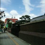 Matsuya Kammi Ten - 川越街道の旧道と新道と大山街道の三叉路昔からある旧家