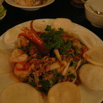 Quán Ăn Ngon - 蓮の茎のサラダ