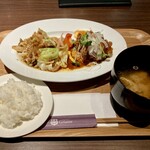 ステーキ＆ワイン グリアンテ - 【13時〜】遅得ランチ680円