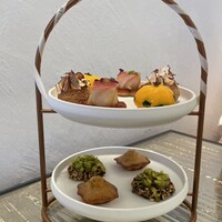 ベージュ アラン・デュカス 東京 - 