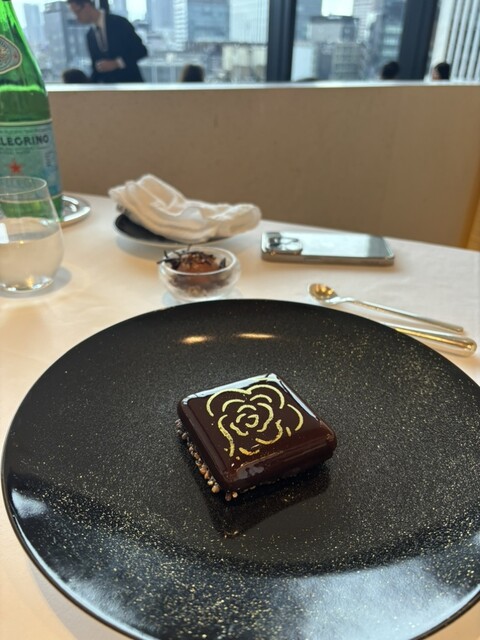 アラン・デュカス　グランリーヴルドゥキュイジーヌ BEIGE ALAIN DUCASSE TOKYO @ GINZA @beige_restaurant シャネル