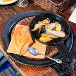 Azzurro520 - サバとナスのアヒージョ