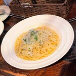 Azzurro520 - しらすのペペロンチーノ