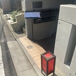 割烹 縮 - ファミマ右折で直ぐ右手の地下へ