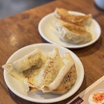 餃子製造直販 餃山堂 - 