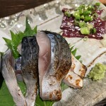 310291018 - 金華〆鯖炙り、鯨レバ刺し