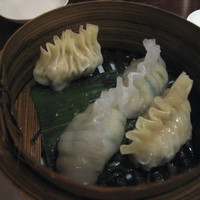 萬珍樓 本店 - 彩り点心
