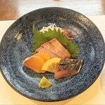 創作 こう - 刺身3点（鰤、サーモン、鰹）