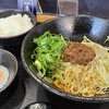 이치라쿠 - 汁無し担々麺(税込1,200円)
                ①汁無し担々麺【1辛=中辛】(②白ご飯③温泉玉子