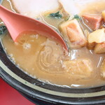 家系ラーメン 王道家 - スープ